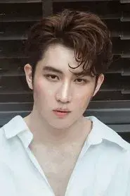 Yut Kritsadayut Thaweechaiwat