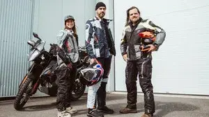 Nomades à moto : Transtaïga