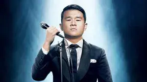 Ronny Chieng: Asian Comedian Destroys America!