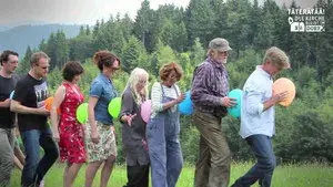 Die Kirche bleibt im Dorf