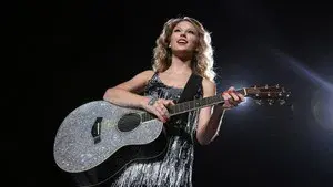 Taylor Swift: Journey to Fearless