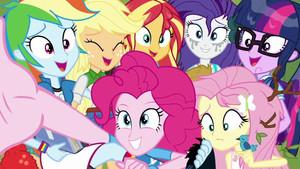 My Little Pony: Equestria Girls - Summertime Shorts